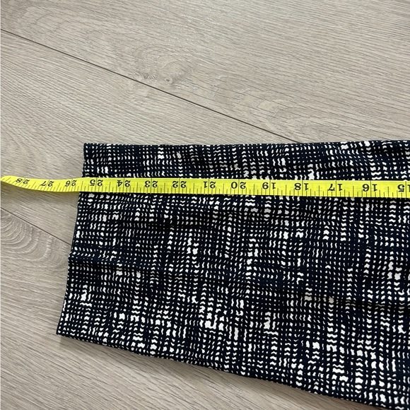 MaxMara Blue White Pattern Short Sleeve Blazer Pantsuit - Picture 14 of 16